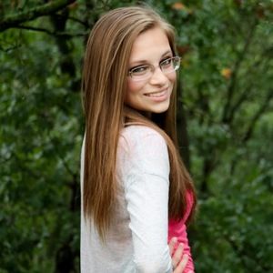 Meet your Posher, Stephanie